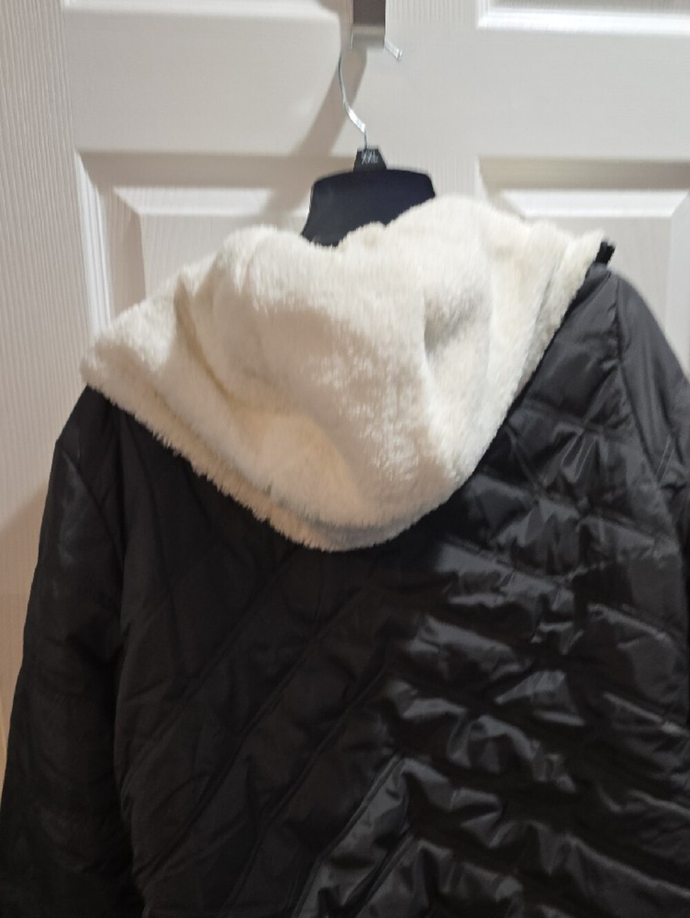 Free Country Black Quilted Hooded Jacket with Cream Sherpa Lining - Picture 9 of 13